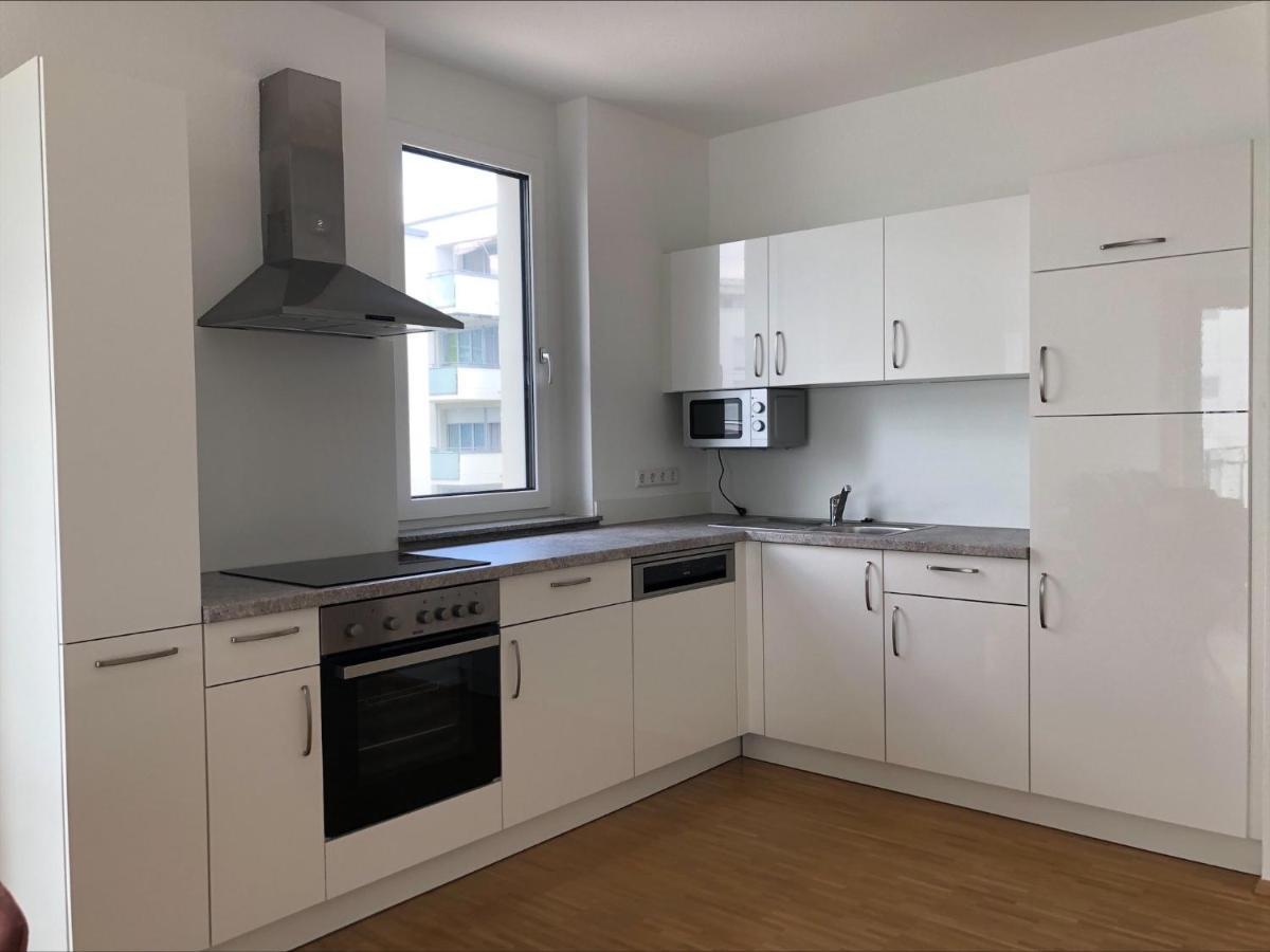Moderne Alpenblick Apartment Фридрихсхафен Экстерьер фото